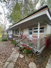 5670 Lauramore Rd in Macclenny, FL - Building Photo - Building Photo