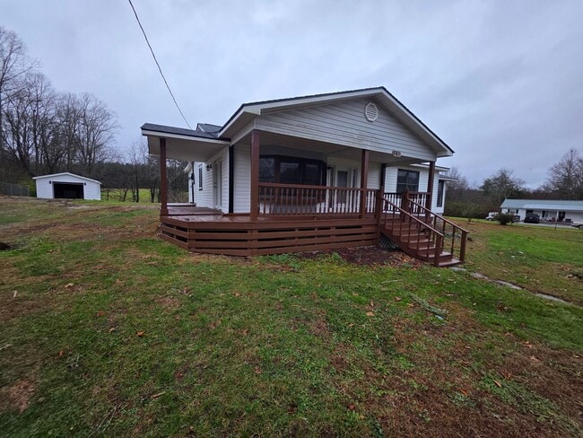 986 Old Mail Rd in Crossville, TN - Building Photo - Building Photo