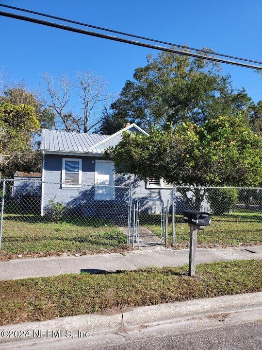 1305 Melson Ave in Jacksonville, FL - Building Photo