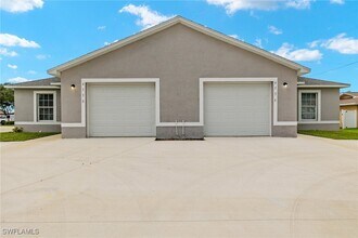 4538 SW 8th Pl in Cape Coral, FL - Foto de edificio - Building Photo
