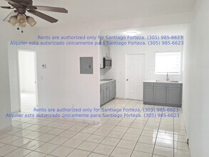 60 NW 46th Ave in Miami, FL - Foto de edificio - Building Photo