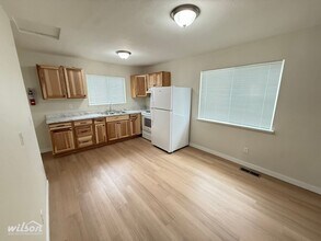 1112 Jefferson Ave in Yakima, WA - Building Photo - Building Photo