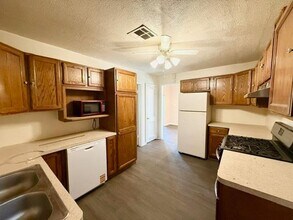 3716 Parkwood St in Waco, TX - Building Photo - Building Photo