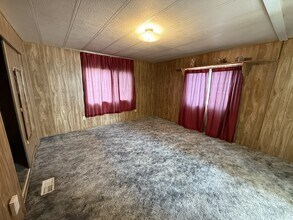 4480 W Airview Blvd in Winnemucca, NV - Building Photo - Building Photo