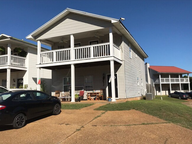 2723 Sumner Pl in Tuscaloosa, AL - Foto de edificio - Building Photo