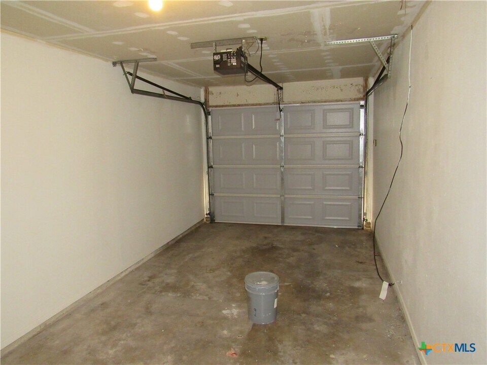 1207 Westway Cir in Killeen, TX - Foto de edificio
