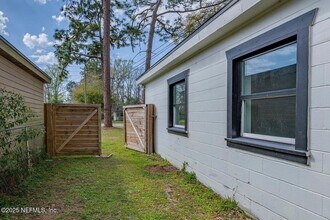10643 Rutgers Rd in Jacksonville, FL - Building Photo - Building Photo