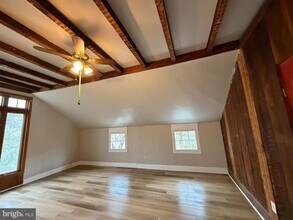 1 Breakneck Rd in Medford, NJ - Foto de edificio - Building Photo