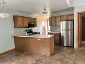 262 Meadowbrook Ave in Youngstown, OH - Building Photo