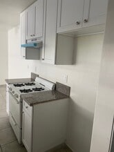 15555 Parthenia St, Unit 107 in Los Angeles, CA - Building Photo - Building Photo