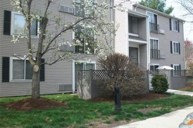 13 Village Rock Ln, Unit 23 in Natick, MA - Foto de edificio