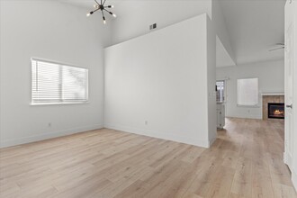 9098 Santorini Dr in Elk Grove, CA - Building Photo - Building Photo