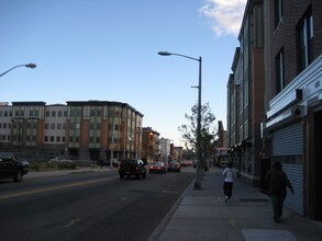 450-452 Ocean Ave in Jersey City, NJ - Foto de edificio - Building Photo