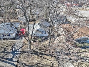 1163 N Hill Ave in Decatur, IL - Foto de edificio - Building Photo