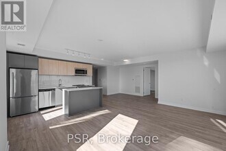 299 Campbell Ave in Toronto, ON - Building Photo - Building Photo