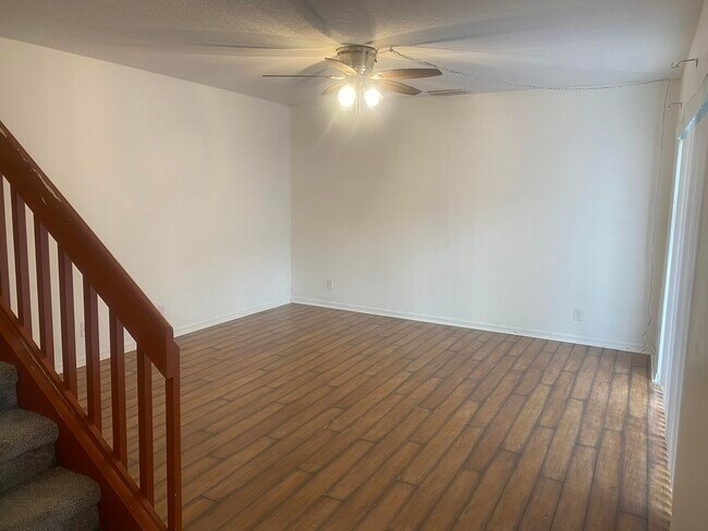 1482 N Lawnwood Cir-Unit -32a in Fort Pierce, FL - Building Photo - Building Photo