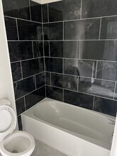 3607 Jewett Ave in Bakersfield, CA - Building Photo - Building Photo