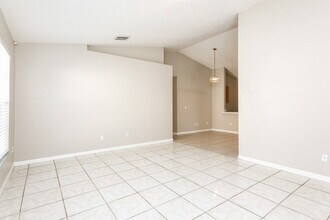 166 Diamond Ridge Blvd in Auburndale, FL - Building Photo - Building Photo