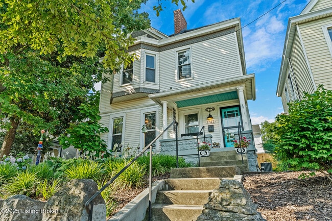 1742 Frankfort Ave