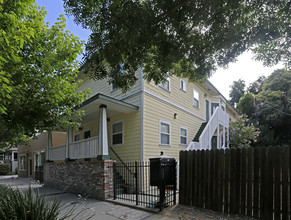 1621 18th St in Sacramento, CA - Building Photo - Building Photo