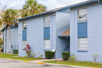 Roselea Apartments in Sanford, FL - Building Photo - Building Photo