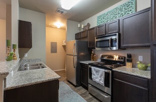 Escondido Apartments in Lubbock, TX - Building Photo