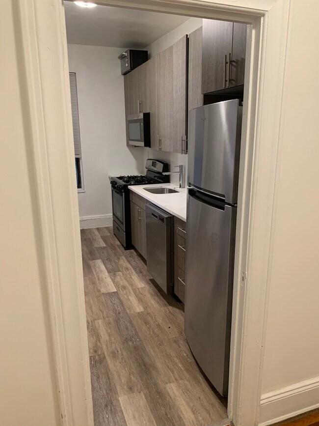 4121 Denman St Apartments and Nearby Elmhurst Apartments For Rent