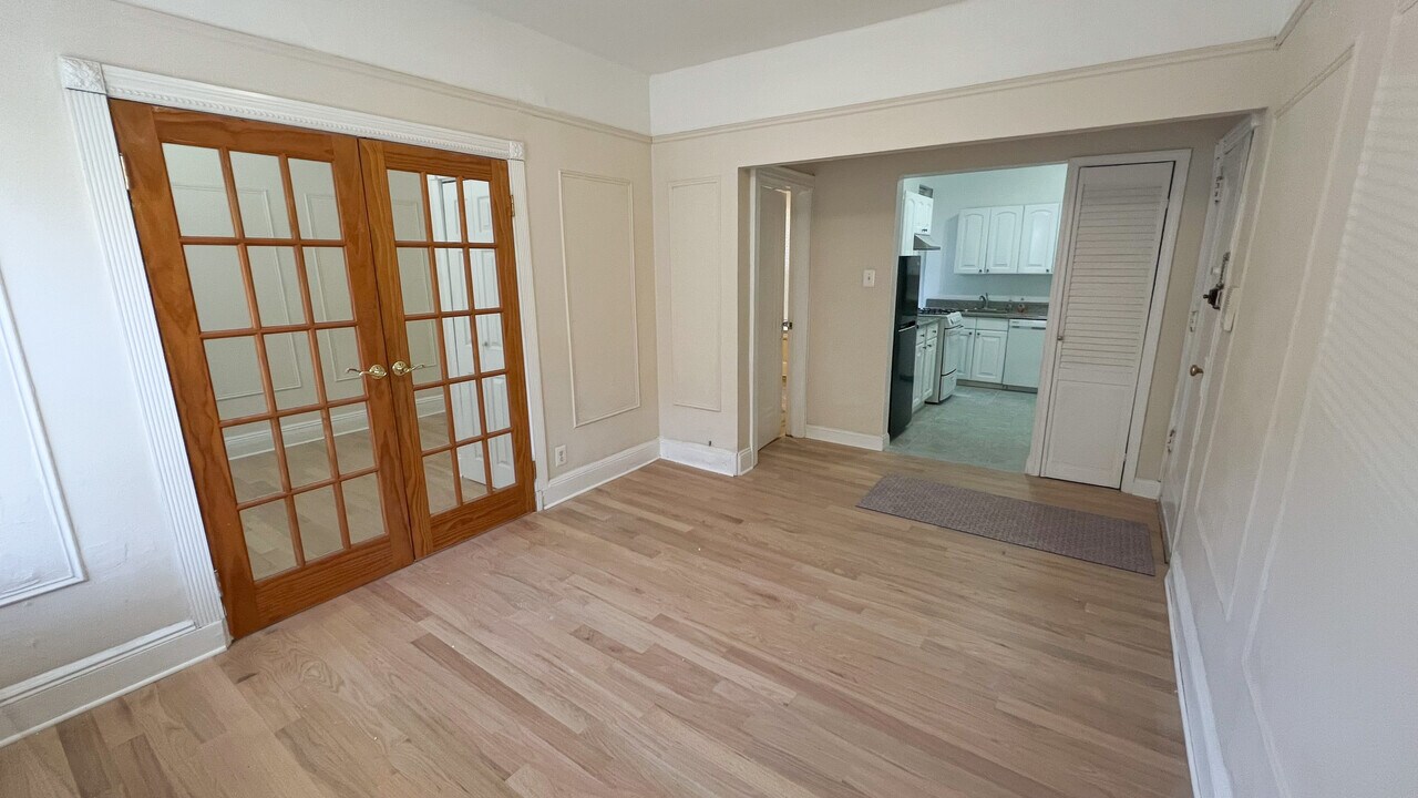 31-44 35th Street in Astoria, NY - Foto de edificio