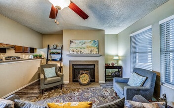 Huntington Pointe in Amarillo, TX - Building Photo - Building Photo