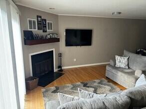 291 Hope St in Stamford, CT - Building Photo - Building Photo