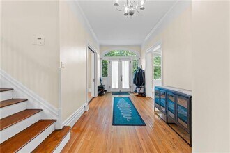 1084 Shady Ave in Pittsburgh, PA - Building Photo - Building Photo