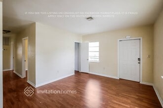 1815 NE 178th St in North Miami Beach, FL - Building Photo - Building Photo
