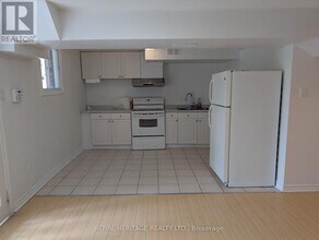 1565 Somergrove Crescent in Pickering, ON - Building Photo - Building Photo