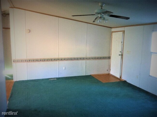 12443 Farm to Market 968 W-Unit -Unit 13 in Longview, TX - Building Photo - Building Photo