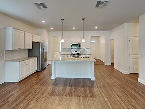 307 Pine Terrace Dr in Ruskin, FL - Building Photo - Building Photo