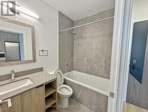 1037 The Queensway in Toronto, ON - Building Photo - Building Photo