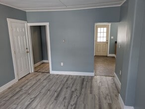 353 N State St, Unit A in Concord, NH - Foto de edificio - Building Photo