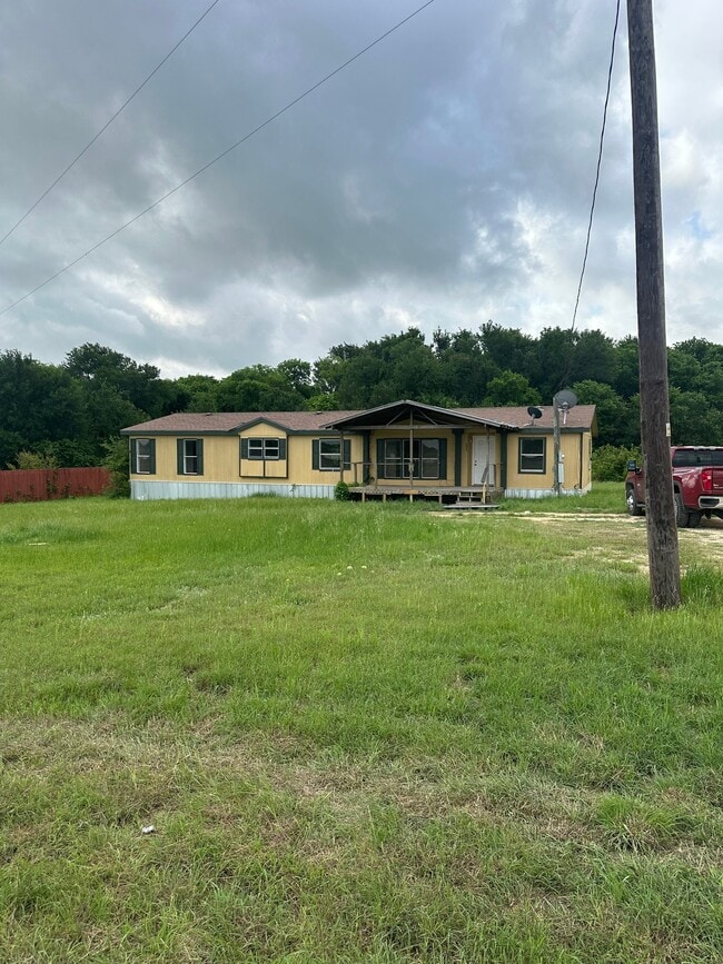 property at 3205 Eddy-Gatesville Pkwy