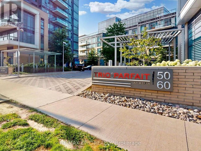 50-650 Ann O'Reilly Rd in Toronto, ON - Building Photo - Building Photo