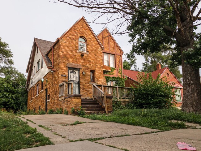 17147 Kentucky St in Detroit, MI - Foto de edificio - Building Photo