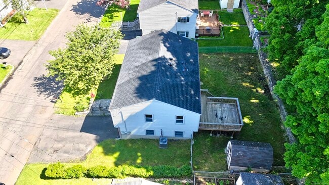60 Sleepy Hollow Dr in Danbury, CT - Building Photo - Building Photo