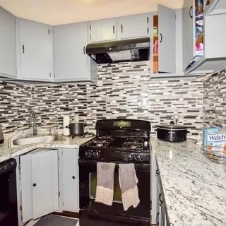 property at 22 Liberty Ct