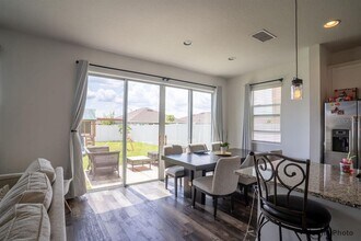 929 Fallon Hills Dr in Haines City, FL - Building Photo - Building Photo