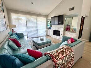 184 Castellana S in Palm Desert, CA - Building Photo - Building Photo