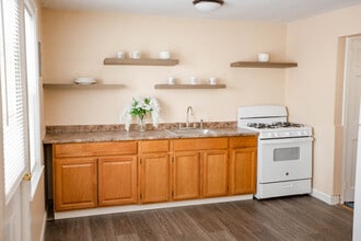 17 Caldwell Pl, Unit 17 in Springfield, MA - Building Photo - Building Photo