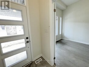 3157 Searidge St in Severn, ON - Building Photo - Building Photo