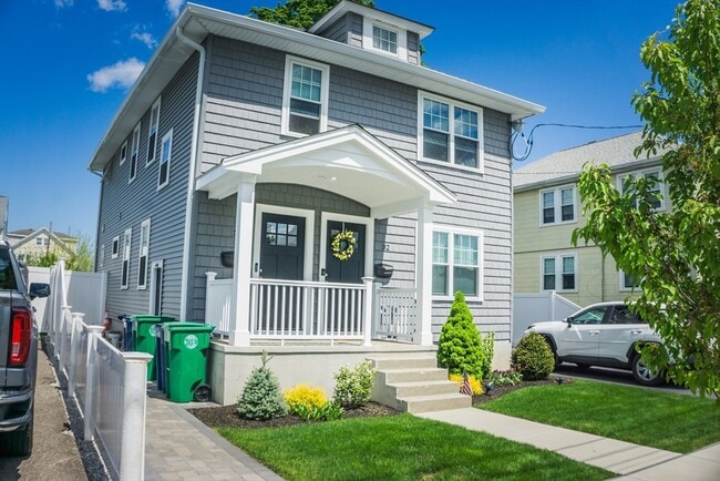 property at 32 Woodrow Ave