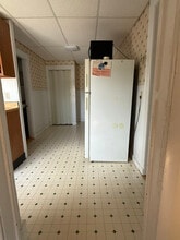 399 Center St-Unit -4 in Bangor, ME - Foto de edificio - Building Photo