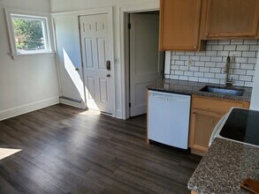 401 Morgan Ave N, Unit Floor 2 in Minneapolis, MN - Building Photo - Building Photo
