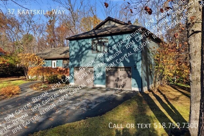 37 Kaatskill Way in Ballston Spa, NY - Building Photo - Building Photo